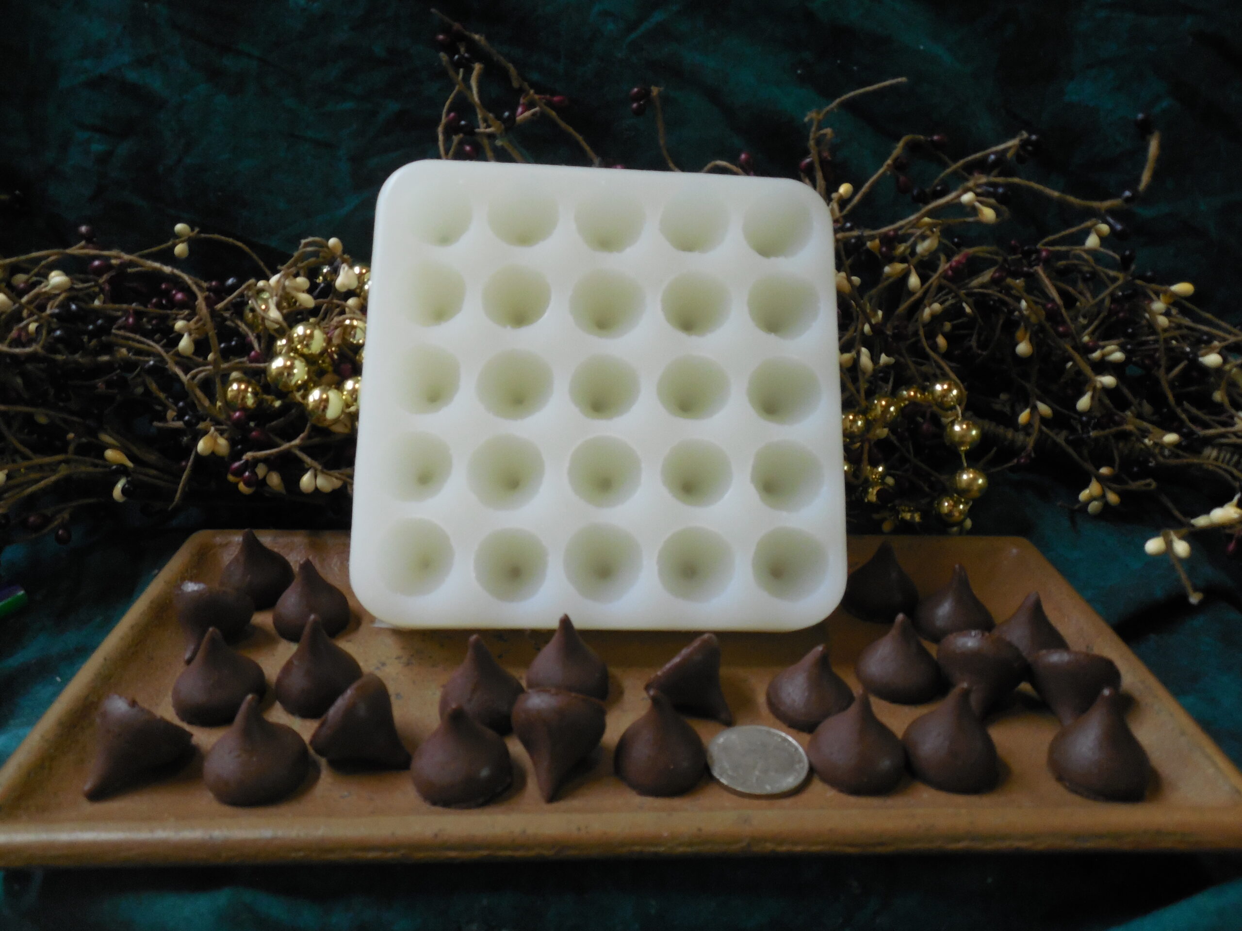 Large Chocolate Drop Candle 1 Cavity Silicone Mold 7008