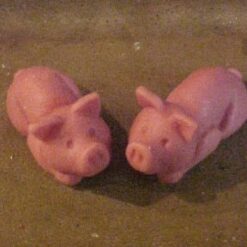 https://www.vanyulay.com/wp-content/uploads/2015/10/Pig-Tarts-Silicone-Mold-5307-1-247x247.jpg