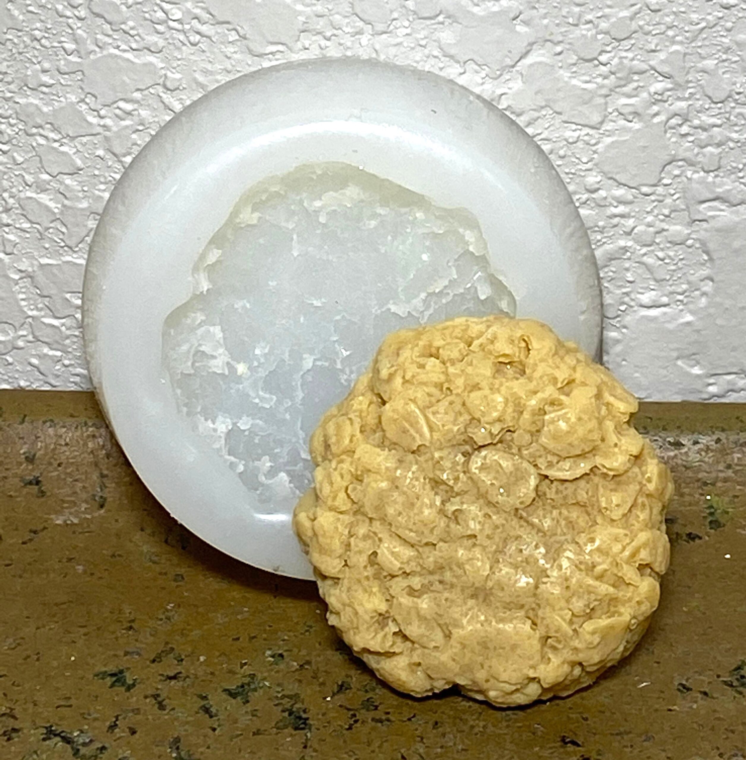 https://www.vanyulay.com/wp-content/uploads/2022/10/Oatmeal-Cookie-Silicone-Mold-scaled.jpg